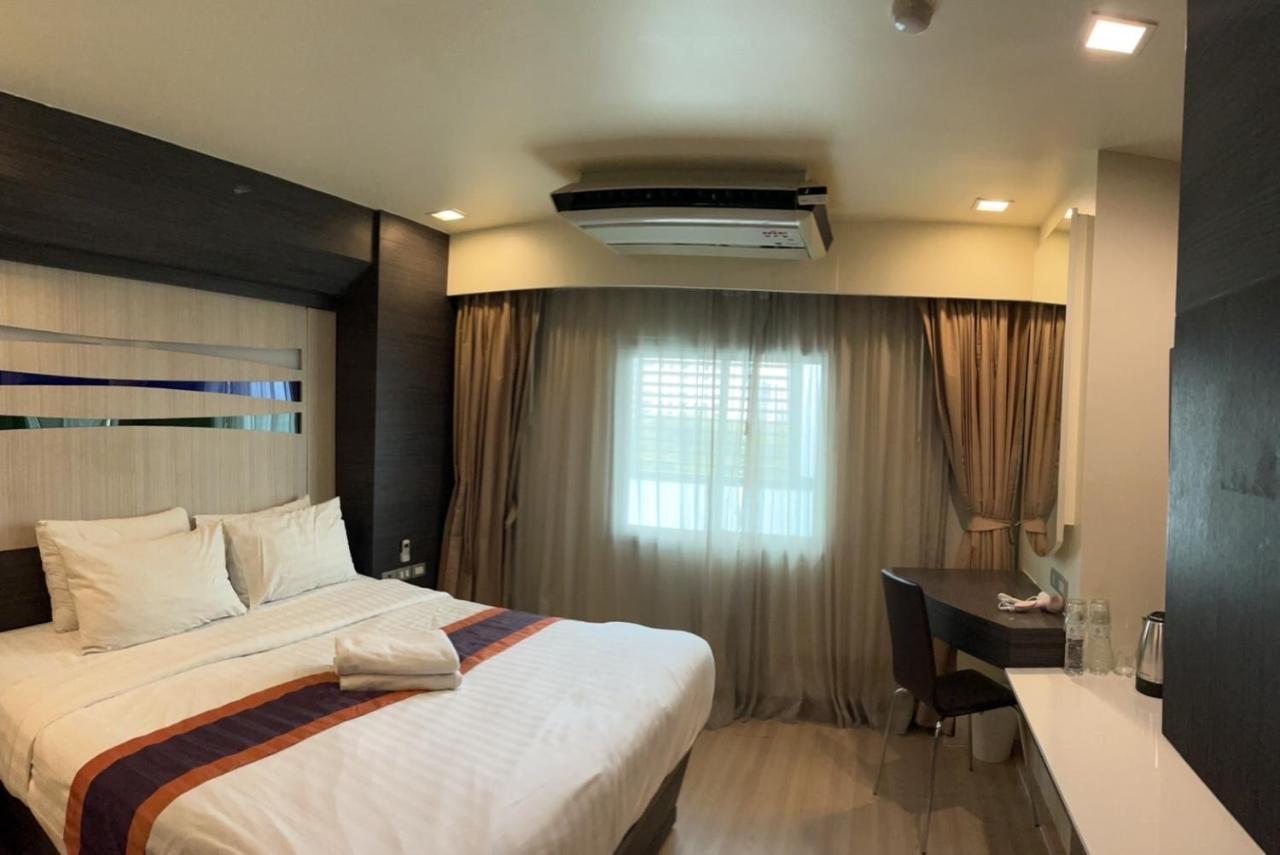 Orion Rooms Sukhumvit 11 Bangkok Bagian luar foto