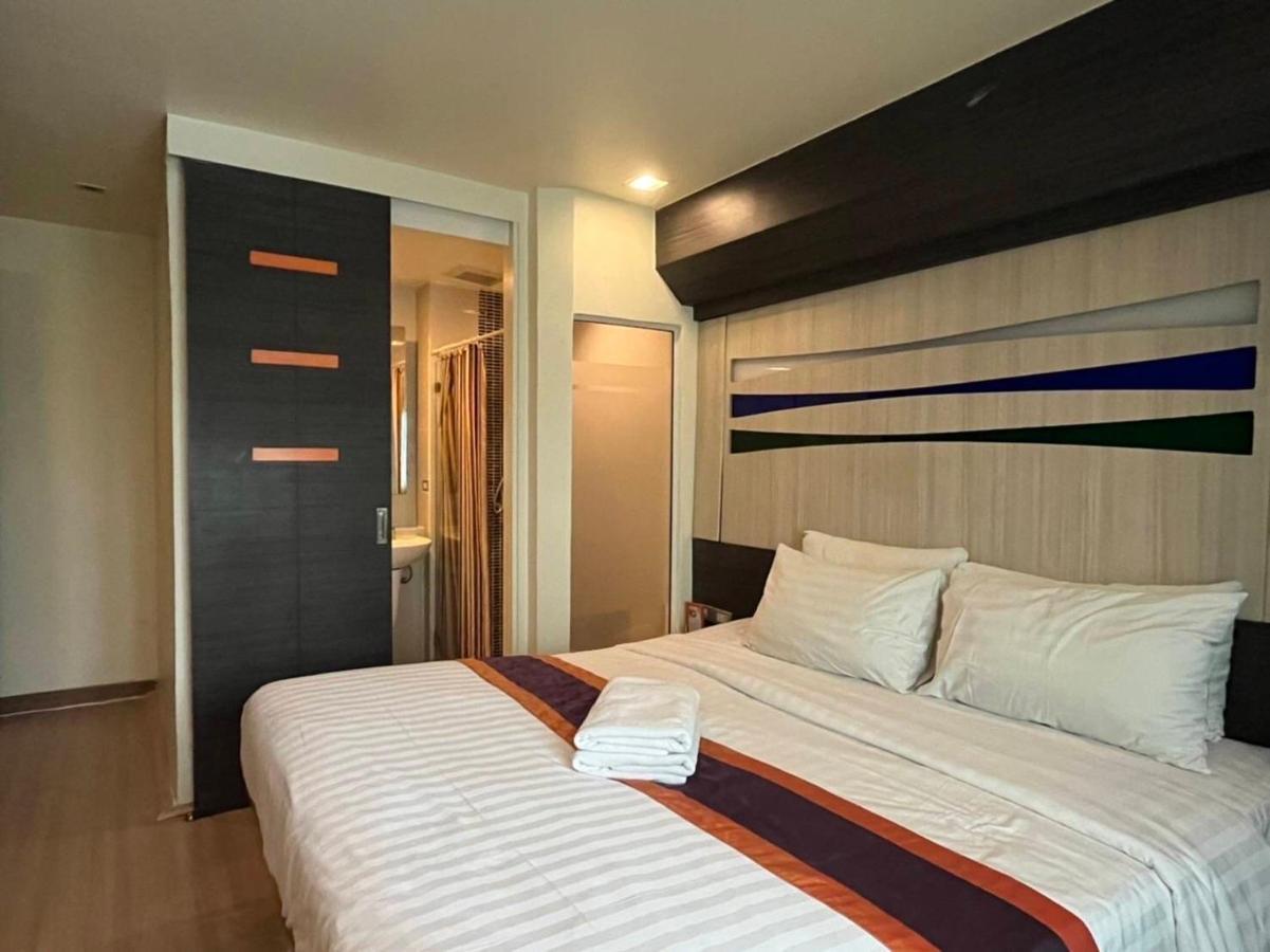 Orion Rooms Sukhumvit 11 Bangkok Bagian luar foto