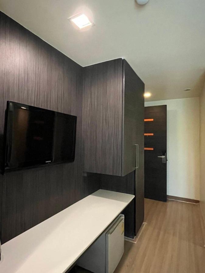 Orion Rooms Sukhumvit 11 Bangkok Bagian luar foto