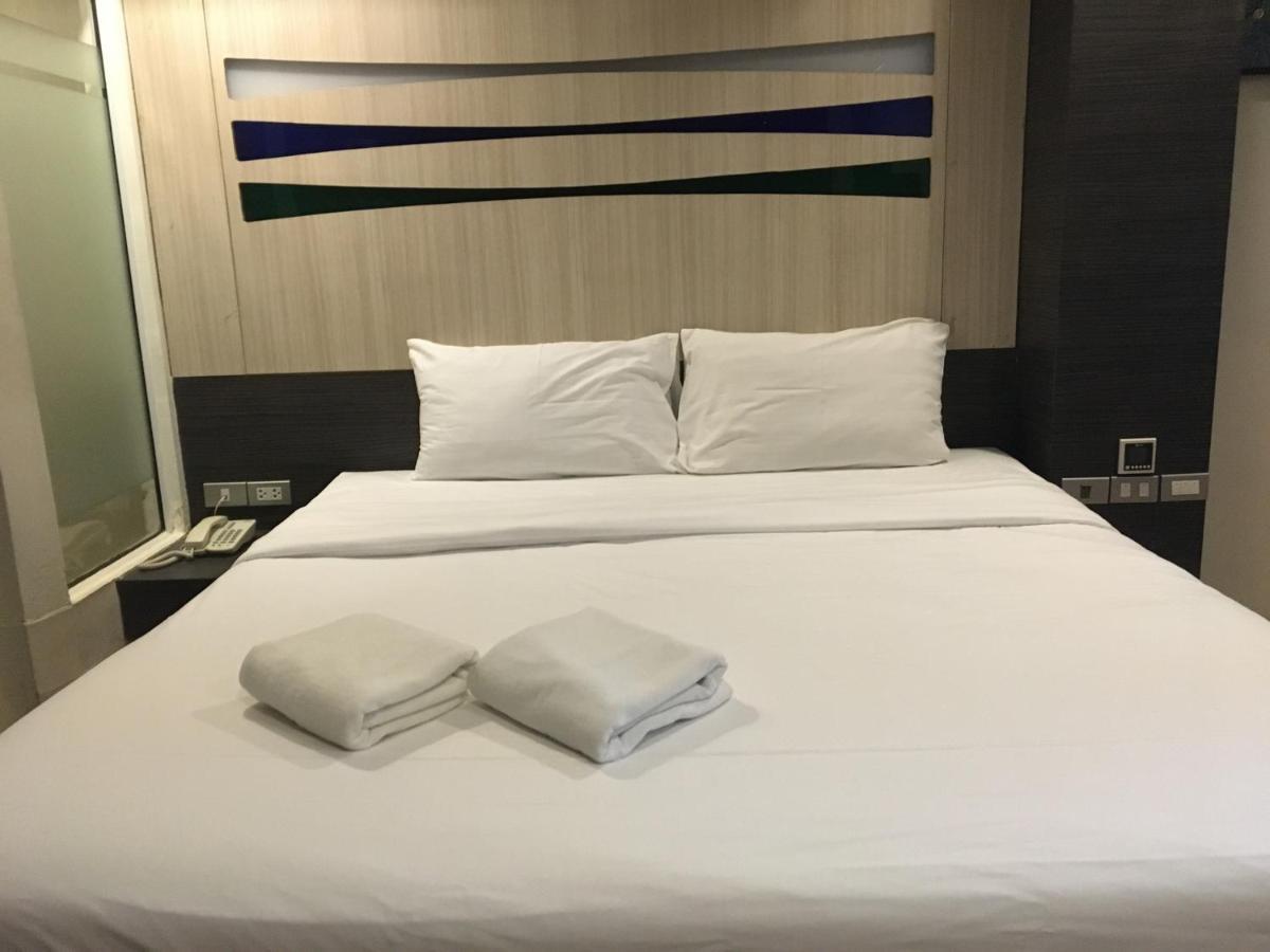 Orion Rooms Sukhumvit 11 Bangkok Bagian luar foto