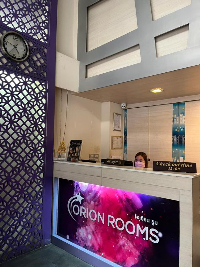Orion Rooms Sukhumvit 11 Bangkok Bagian luar foto